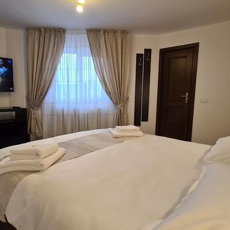 Pensiunea Mădălina Durău Exterior foto